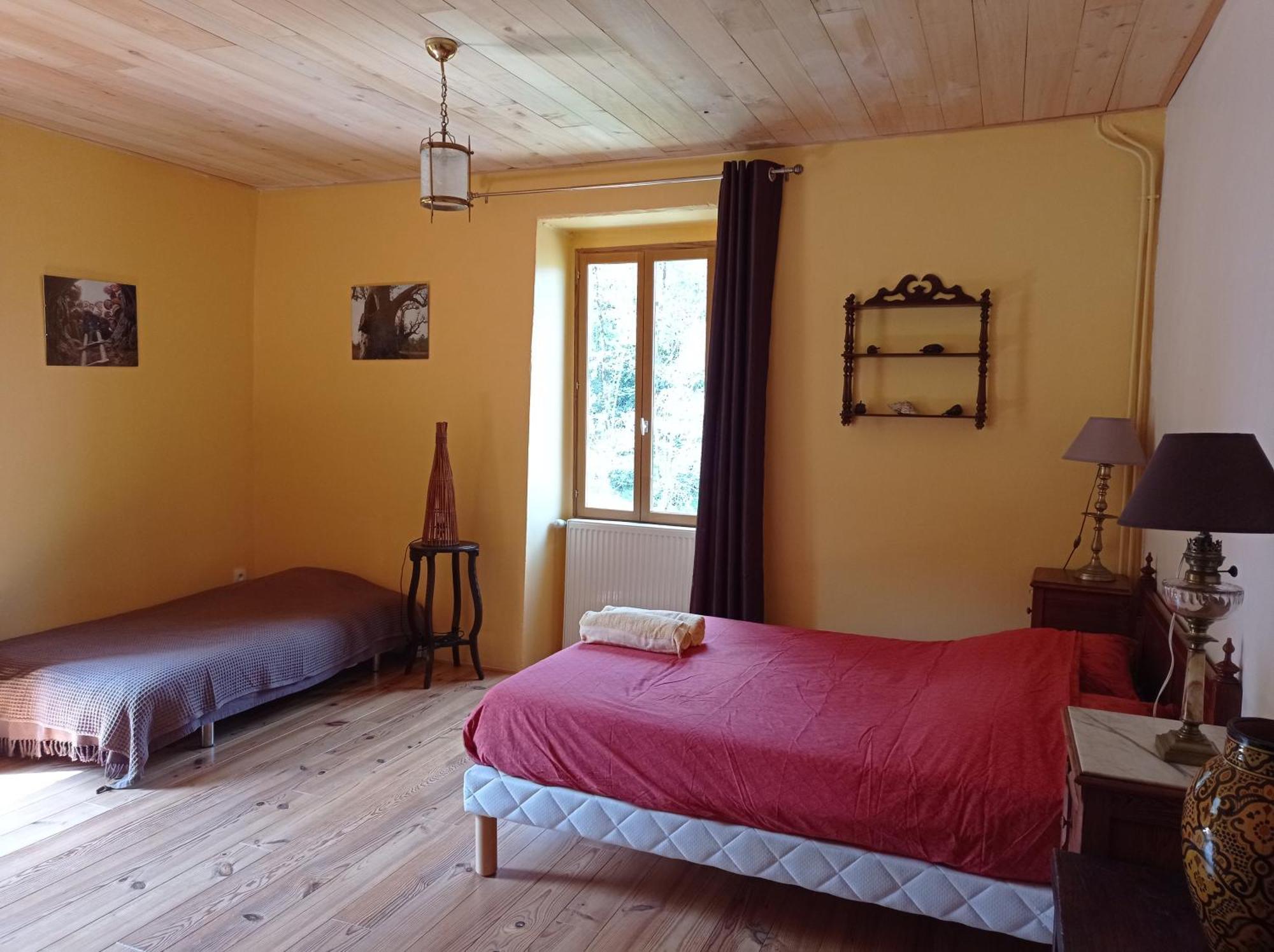 Bed and Breakfast A La Source Сен-Сирк-Лапопи Экстерьер фото